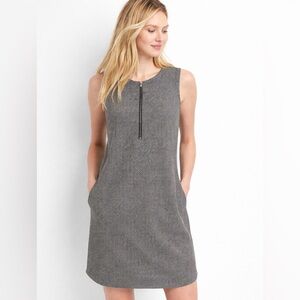 GAP Black & White Sleeveless Shift Dress | Zip Front Mini | Minimalist Work